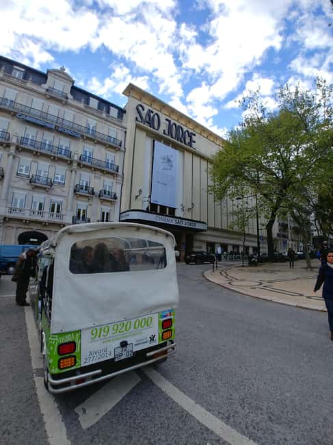 Lisbon Iconic Highlights in 2H00 : Private Tuk-Tuk Tour - The old town route, from Baixa to Alfama