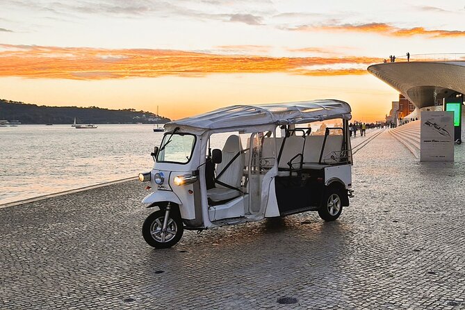 Lisbon Medieval Hills Private Tour on Tuk-Tuk - Lisbon Cathedral and the 1150 Romanesque monument