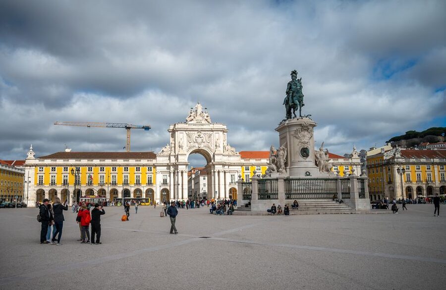 Lisbon: Old Town City Tour by Private Tuktuk - The Guides Make the Difference