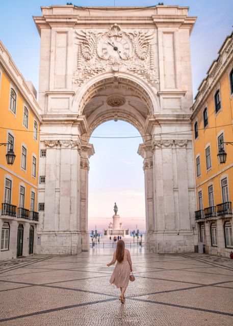 Lisbon Old Town Tuk Tuk Top Experience - Portas do Sol and Senhora do Monte viewpoints