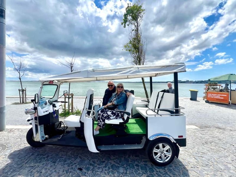 Lisbon Old Town Tuk Tuk Top Experience - Graça, São Vicente, and the National Pantheon