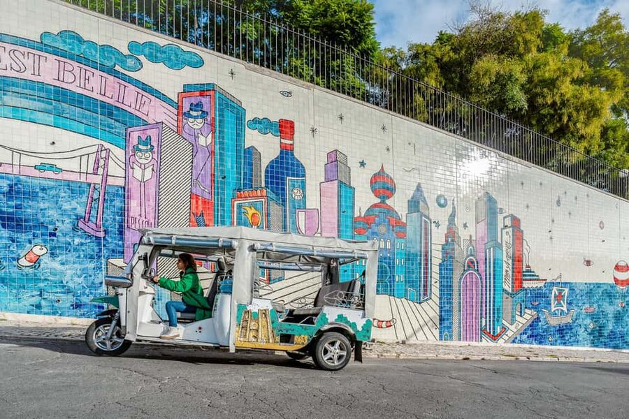 Lisbon on a Tuk Tuk Tour: History & Viewpoints - Price, comfort, and practical limits