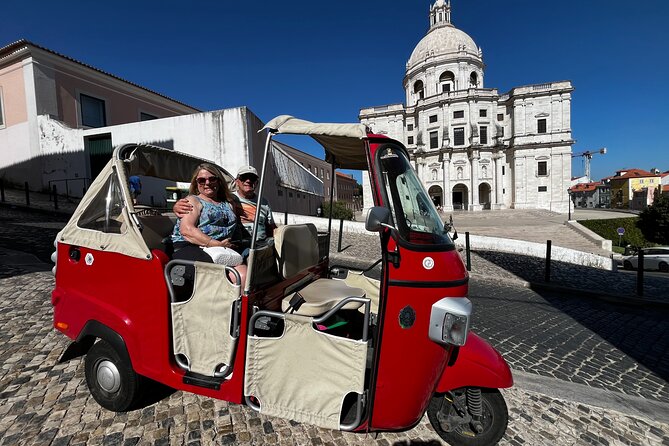 Lisbon on TukTuk - Downtown connects old Lisbon with the rebuilt city