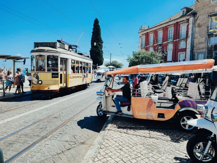 Lisbon: Panoramic Historical Sightseeing Tour by Tuk Tuk - Lisbon Cathedral and the old city