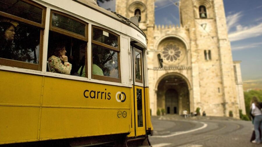 Lisbon: Private City Tour by Tuk-Tuk - The key points at a glance