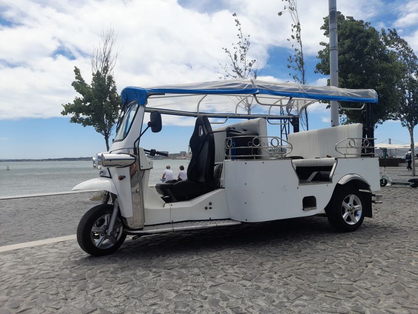 Lisbon: Private Eco Tuk-Tuk Tour for 2 Hours - The viewpoints are the heart of the ride