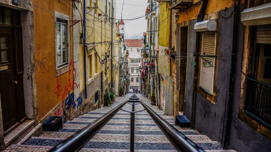 Lisbon: Private Expert City Tour by Eco Tuk Tuk - From Chiado and Bairro Alto to Príncipe Real