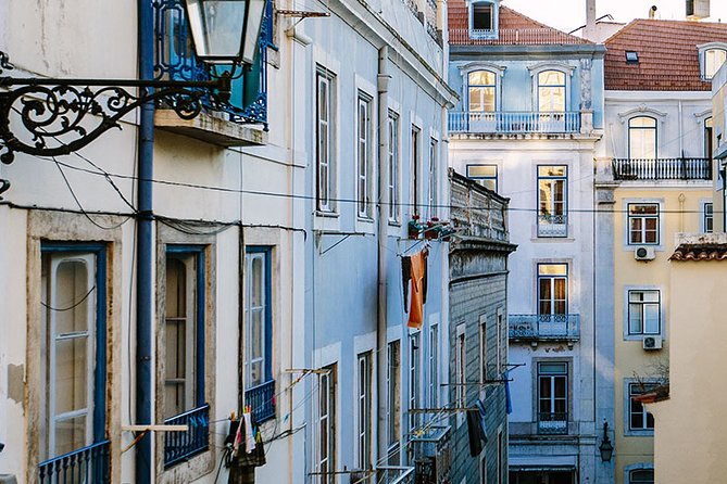 Lisbon: Private Guided Electric Tuk Tuk Tour with Tastings - Is $429.90 a fair price?