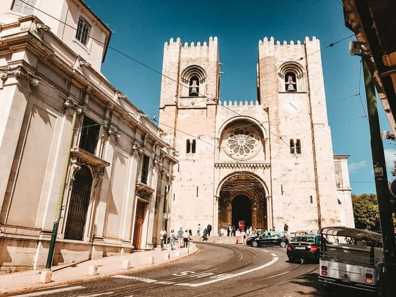 Lisbon: Private Guided Tour by Electric Tuk Tuk - Price, timing, and comfort