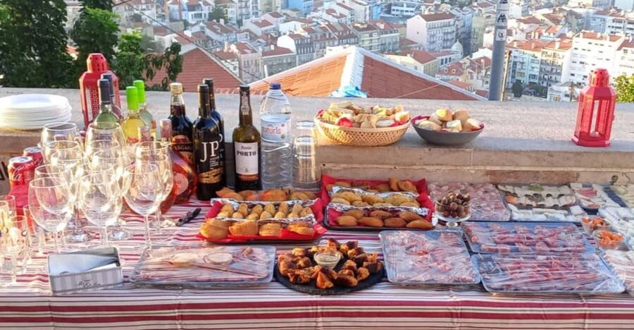 Lisbon: Private Highlights Tuk-Tuk Tour with Tapas and Wine - Santa Luzia, tiles, and open city views