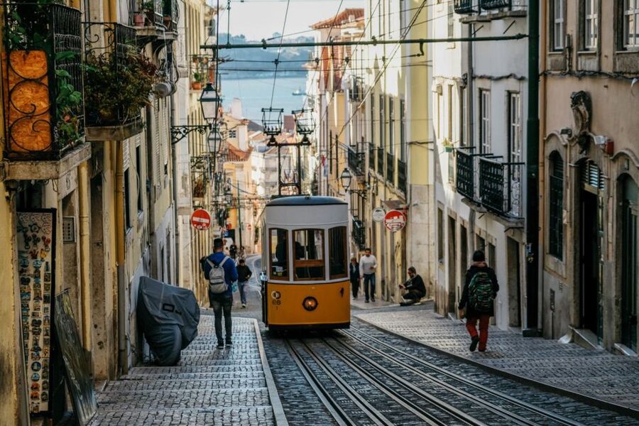 Lisbon: Private Sightseeing Tour in a Vintage Tuk Tuk - Two hours through Alfama, Mouraria, and the castle quarter