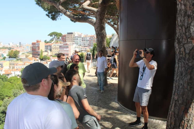 Lisbon : Private Trip by Electric Quad & Tuk Tuk - History and local stories from the driver-guide