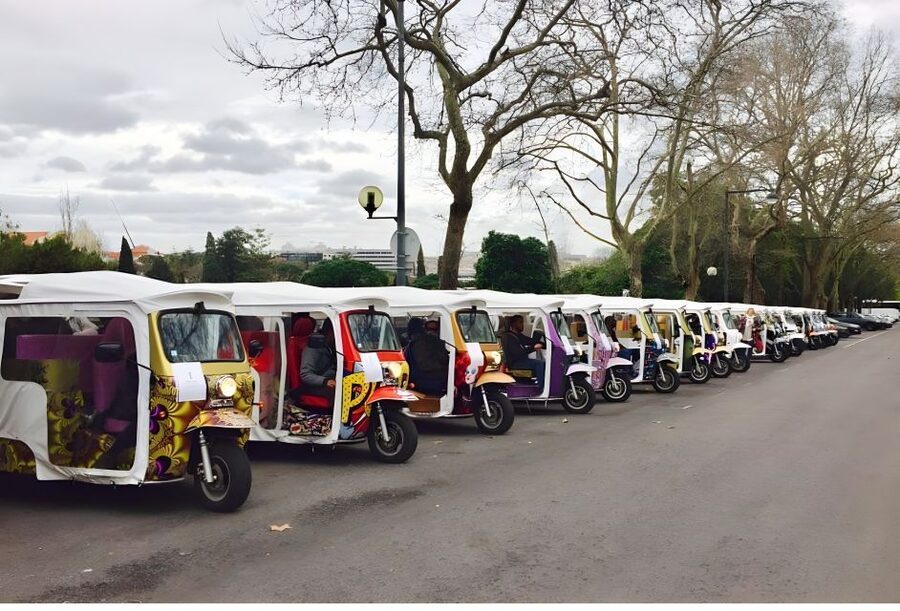 Lisbon: Private Tuk Tuk Sightseeing Tour & Historic Stories - Key Things to Know Before You Ride