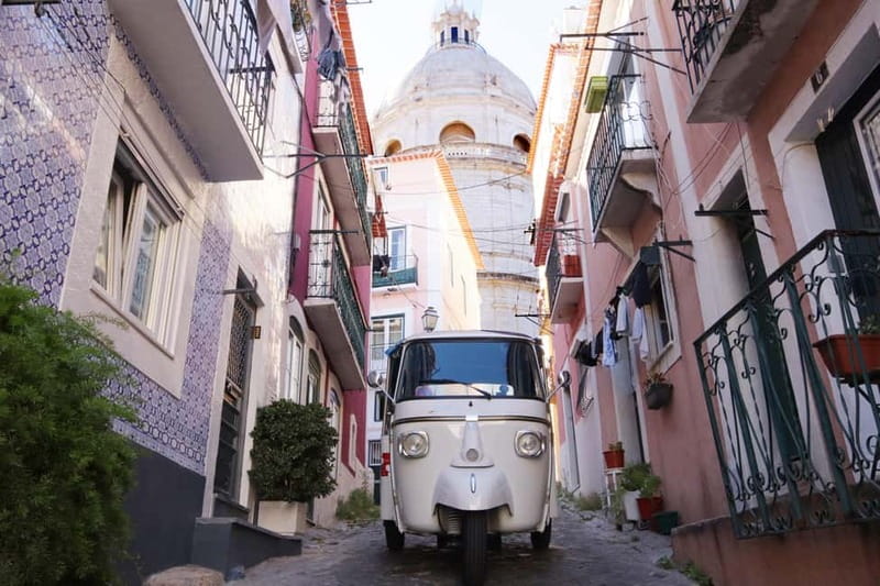 Lisbon: Private Tuk-Tuk Tour with Local Guide - Key points at a glance