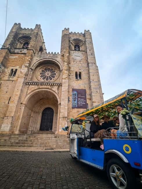Lisbon: Private Tuk Tuk Tour with Polaroid Photos - Alfama and the Fado Museum