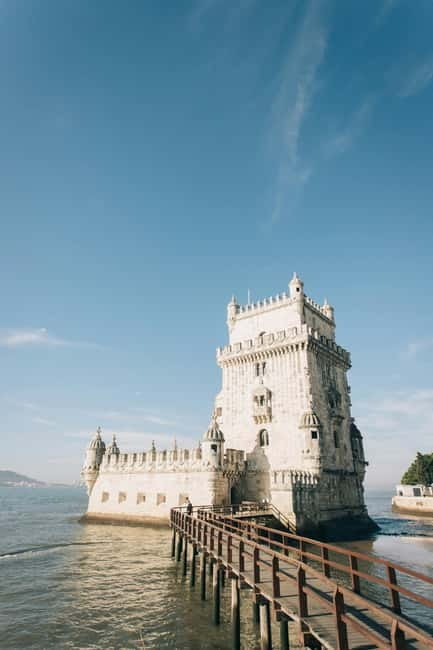 Lisbon: Private Tuk Tuk Tour with Professional Guide - From Ribeira das Naus to Praça Luís de Camões