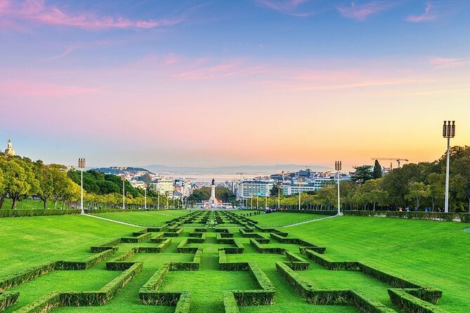 Lisbon Private TukTuk Tour with True Local Guide - Santa Luzia and Portas do Sol