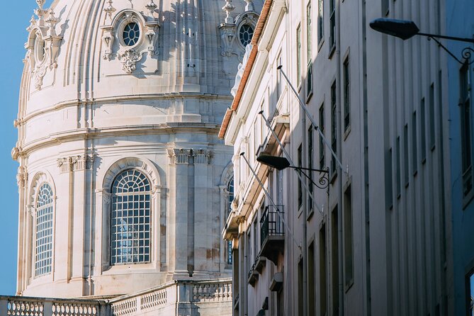 Lisbon's 7 Hills on Tuk-Tuk - Largo do Carmo and the Carnation Revolution