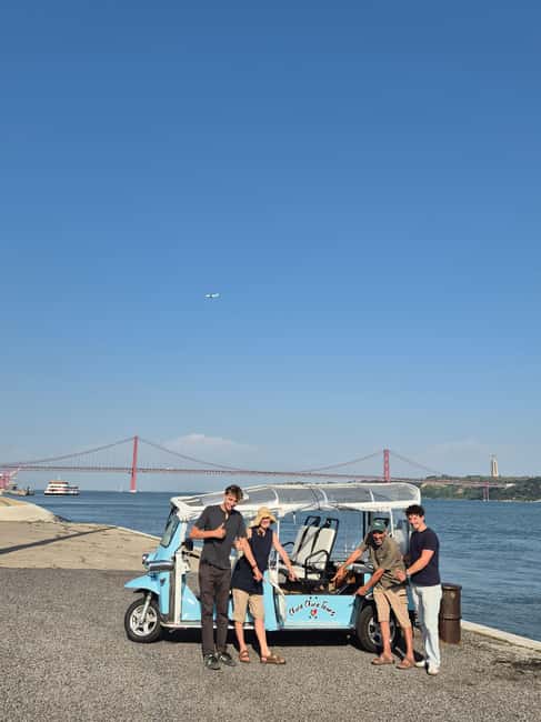 Lisbon: Skip-the-Line Pastéis de Belém & Belém Tuk-Tuk Tour - The Discoveries Monument and its world map