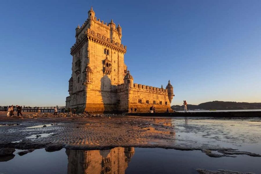 Lisbon: Skip-the-Line Pastéis de Belém & Belém Tuk-Tuk Tour - What the two-hour schedule really feels like