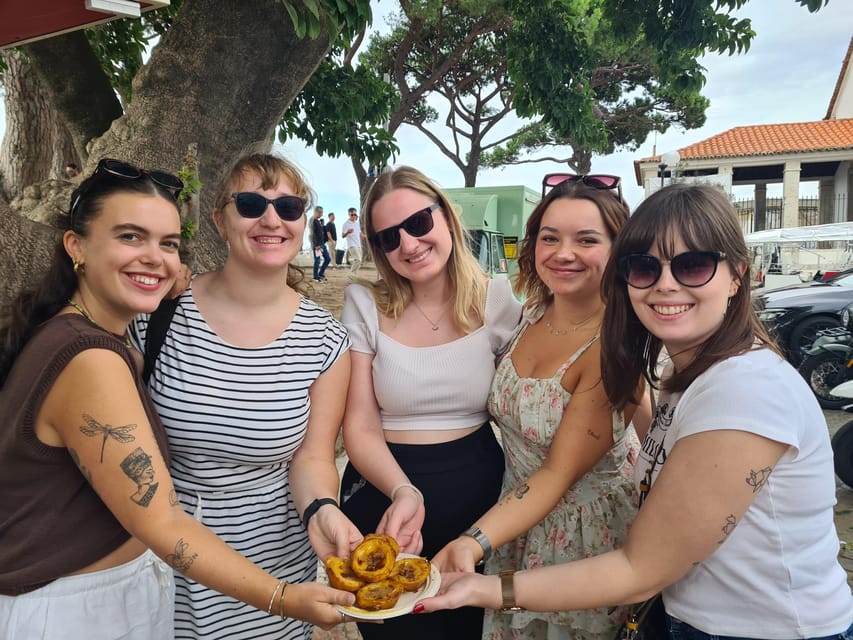 Lisbon: Tuk-Tuk Tour in French or German w/True Local Guide - Timing, meeting points, and comfort