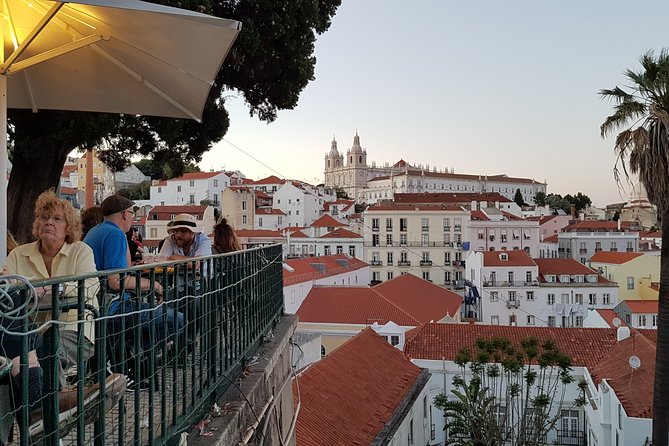 Lisbon Viewpoints Tuk Tuk Tour - What the two-hour schedule really means