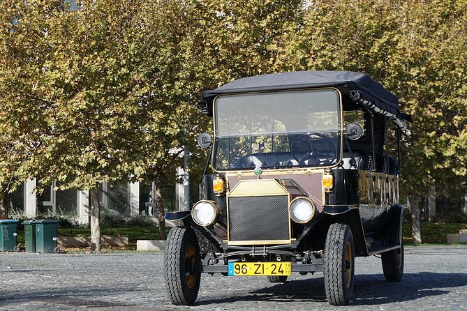 Lisbon Vintage Tuk Tuk Private Tour: Lisboa & Belém with pickup - Lisbon Cathedral and the old eastern streets