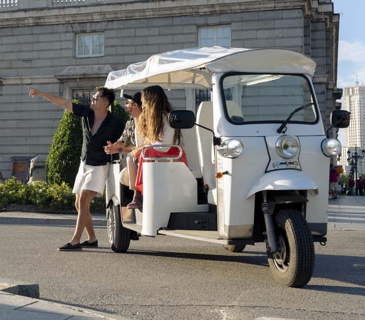 Madrid: Eco-Friendly, Private, and Unique Tuk Tuk Experience - Why a Madrid tuk-tuk works so well