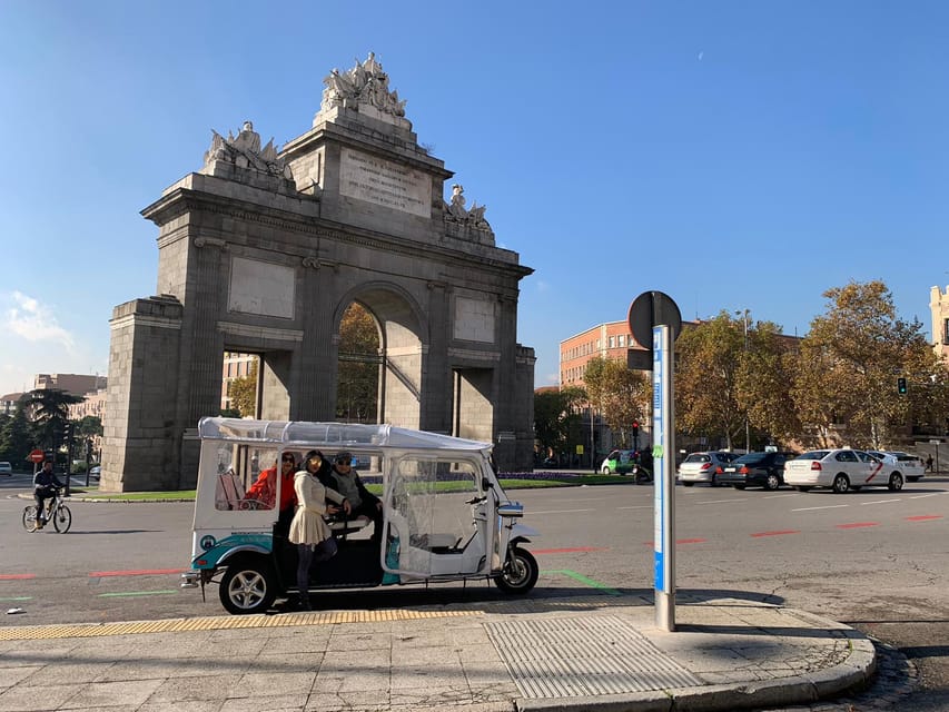 Madrid: Make your own 60 minutes tuk tuk tour - Choosing the right route for 60 minutes