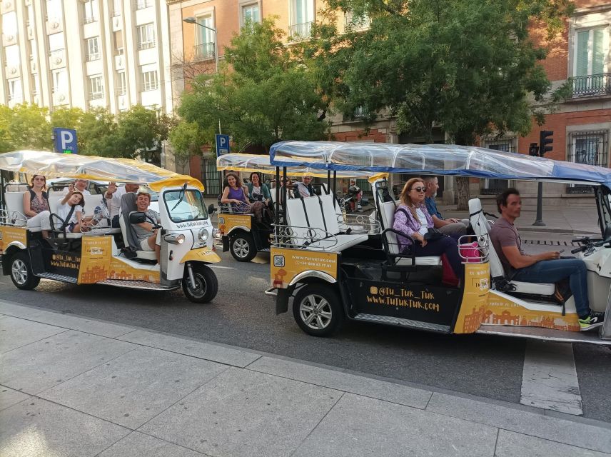 Madrid: Modern tour with Private guide in yellow tuk tuk - Royal Palace and Almudena Cathedral