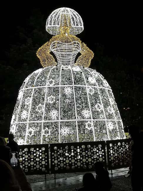 Madrid Tuk-Tuk Tour w/pick up included! - Royal Palace and Almudena Cathedral