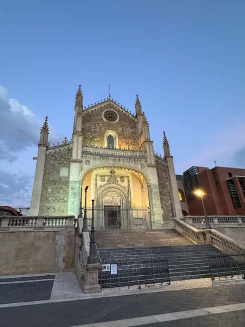Madrid: Tuk Tuk Tour with Live Commentary - Is $141 good value?