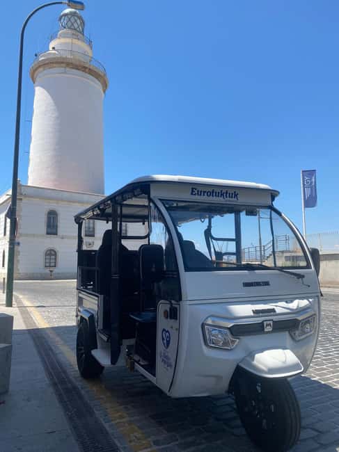Malaga: Christmas Night Tour and Lights with Tuk Tuk - Starting beside Málaga’s lighthouse