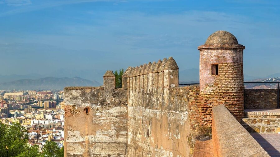 Malaga: VIP private Tuk Tuk tour - La Malagueta Beach and the eastern shore