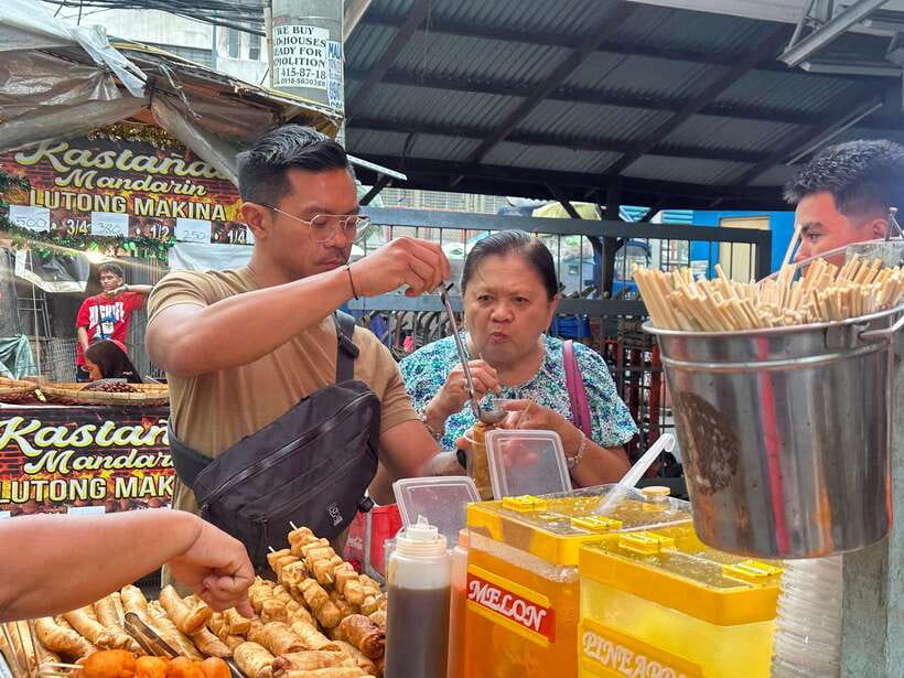 Manila Street Food and Drinks with Tuktuk Experience - Who Should Book This Experience?