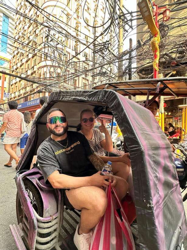 Manila Tuktuk and Jeepney Ride Guided Tour - Starting at Tutuban Center Mall and Bonifacio Monument