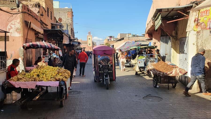 Marrakech Tuk-Tuk Tour with Photography Museum+Secret Garden - Who will enjoy it most