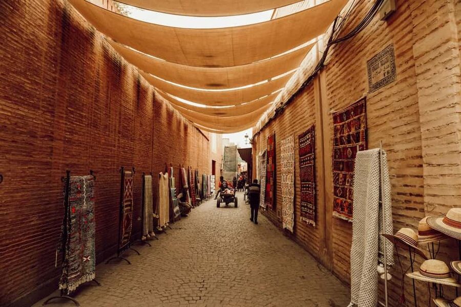 Marrakech TukTuk Private Tour in Medina with Pickup - What this Marrakech tuk-tuk tour is really like