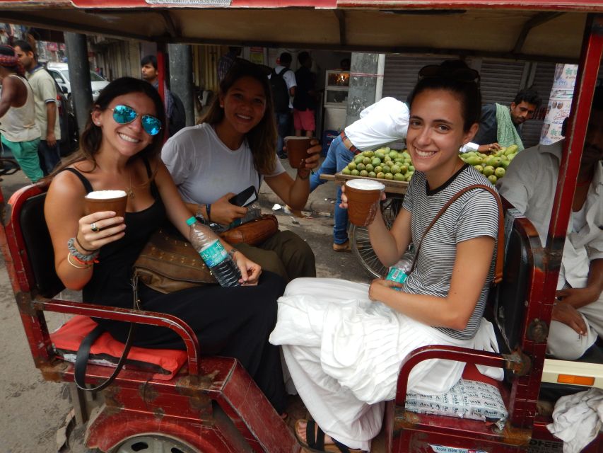 Masterji Kee Haveli-Rickshaw ride, Food& Cultural experience - Meeting at Chawri Bazar Metro Station