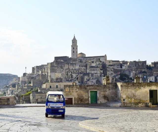 Matera: City Center and Murgia Park Porter Tuk-Tuk Tour - Entering the Casa Grotta Narrante