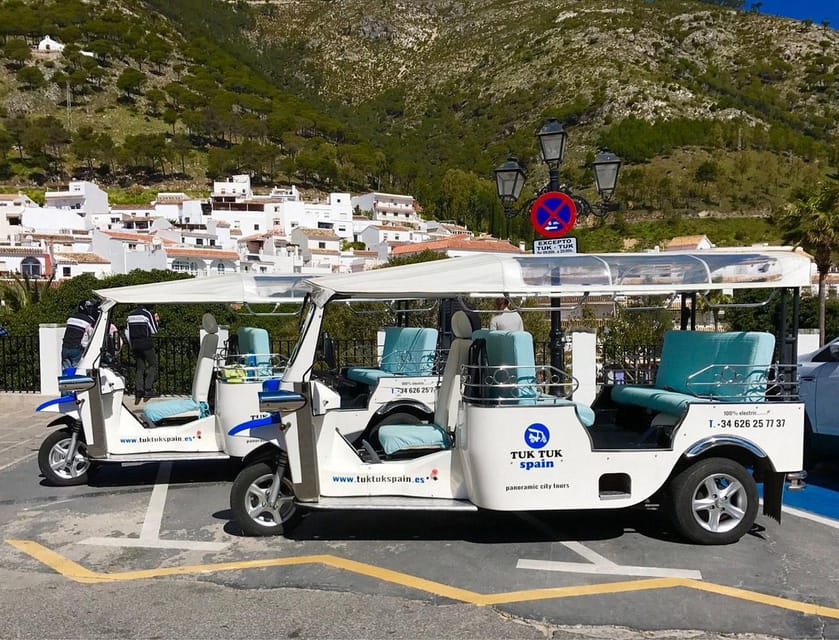 Mijas: Panoramic city tour with an electric Tuk Tuk - The first 15 minutes: getting above the village