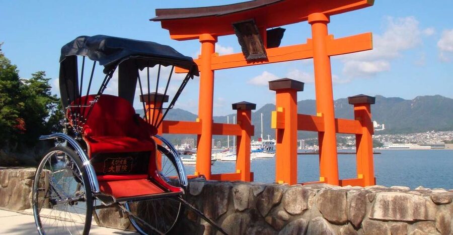 Miyajima: Private Rickshaw Tour to Itsukushima Shrine - The orange torii at Itsukushima Shrine