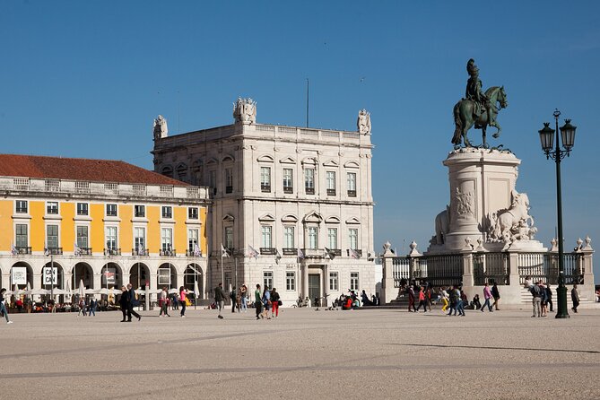 Mon Ami Burguês - Lisbon City Center Private Tuk Tuk Tour - Basilica da Estrela and the western turn