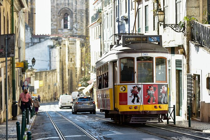 Mon Ami Burguês - Lisbon City Center Private Tuk Tuk Tour - The view from São Pedro de Alcântara