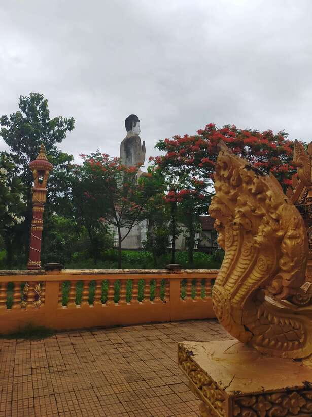 Morning Tuk tuk: City, Handicrafts, Killing field, Temples - A five-hour route with a clear purpose