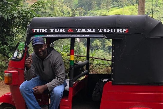 Mr.TukTuk Nuwara Eliya - Blue Field adds another tea-factory perspective