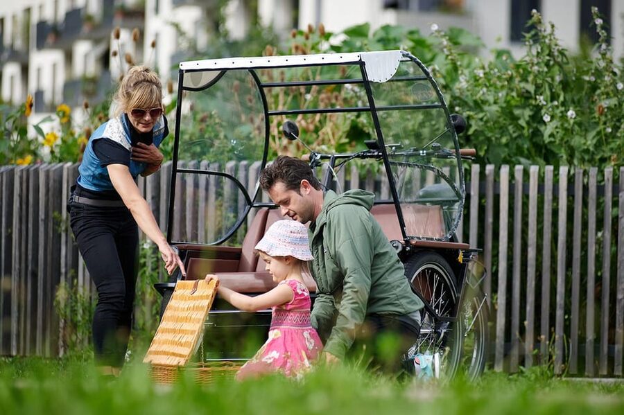 Munich: Day-rent rickshaw and explore Munich yourself - What the Coolly feels like on the road