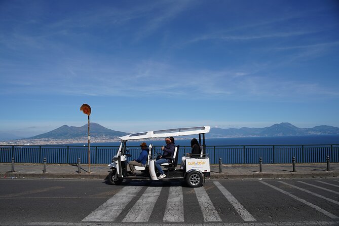 Naples in Tuk Tuk between Panoramas and History and Street Food - Why a tuk tuk makes sense in Naples