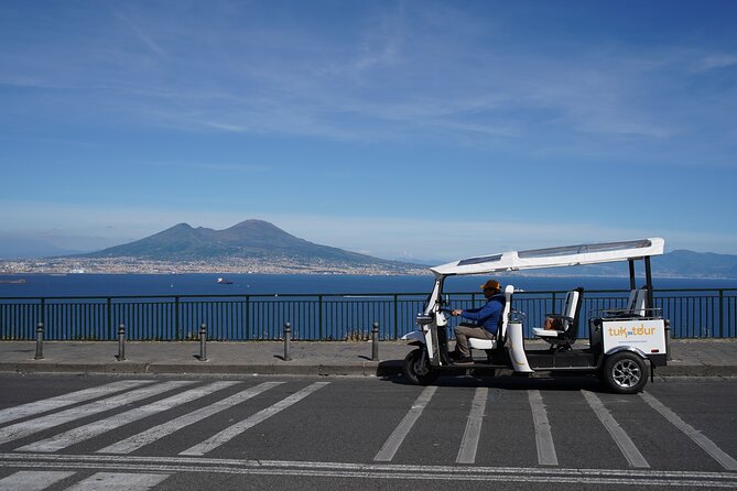 Naples in Tuk Tuk between Panoramas, Castles and Coffee Break - Key points at a glance