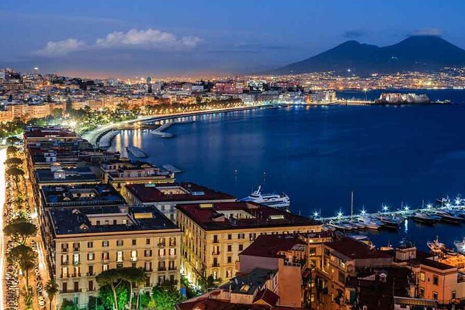 Naples in Tuk Tuk between Panoramas, Castles and Coffee Break - From the port to the heart of old Naples